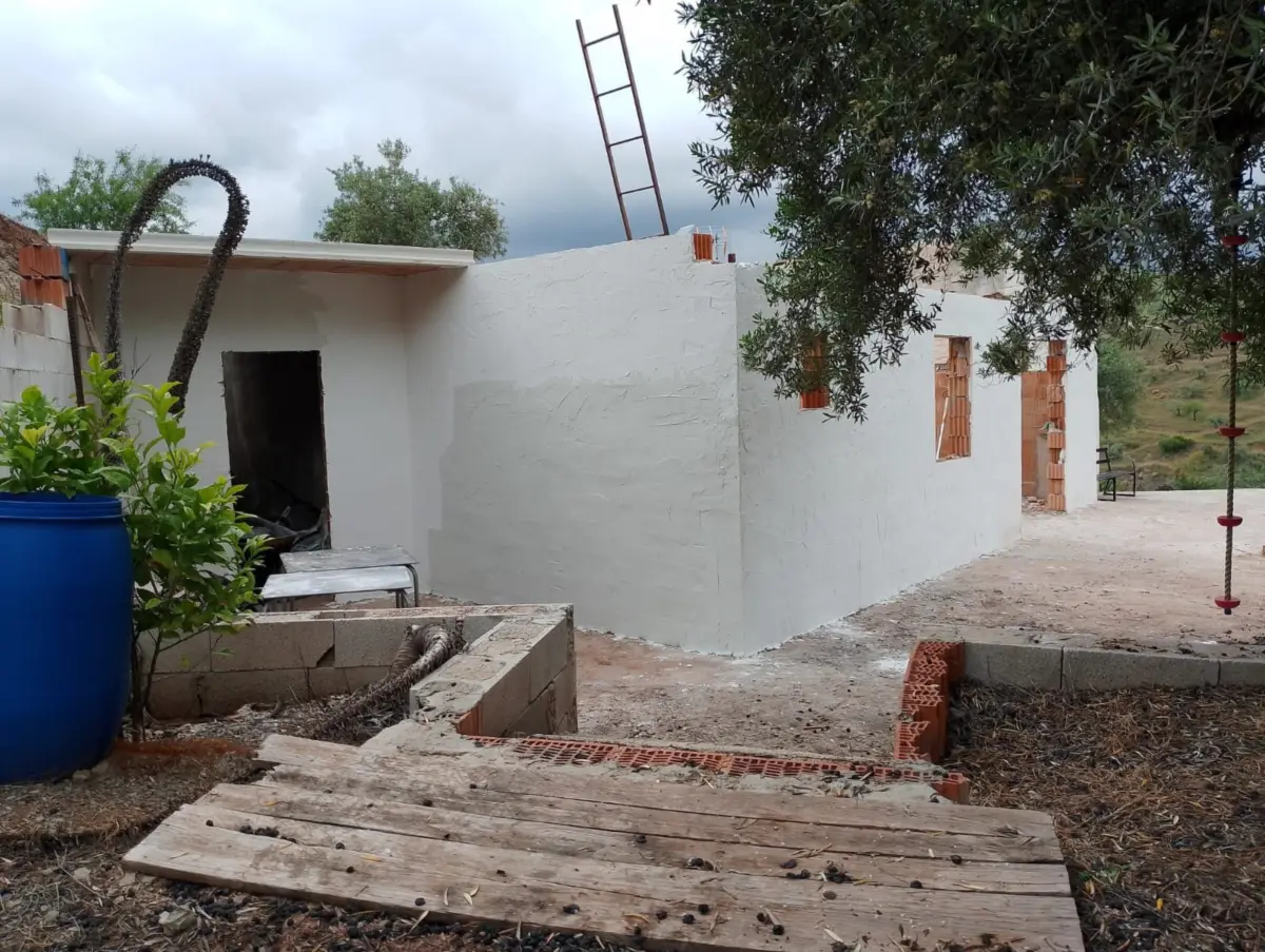 Plot Tolox — 1