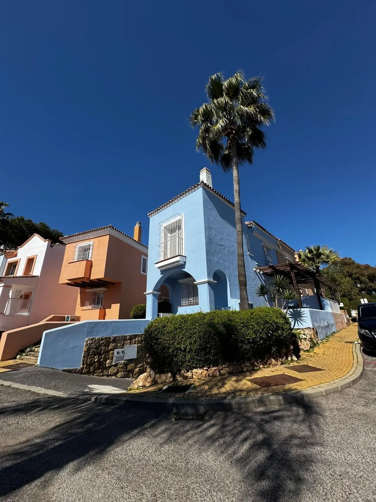 House Nueva Andalucía — 1