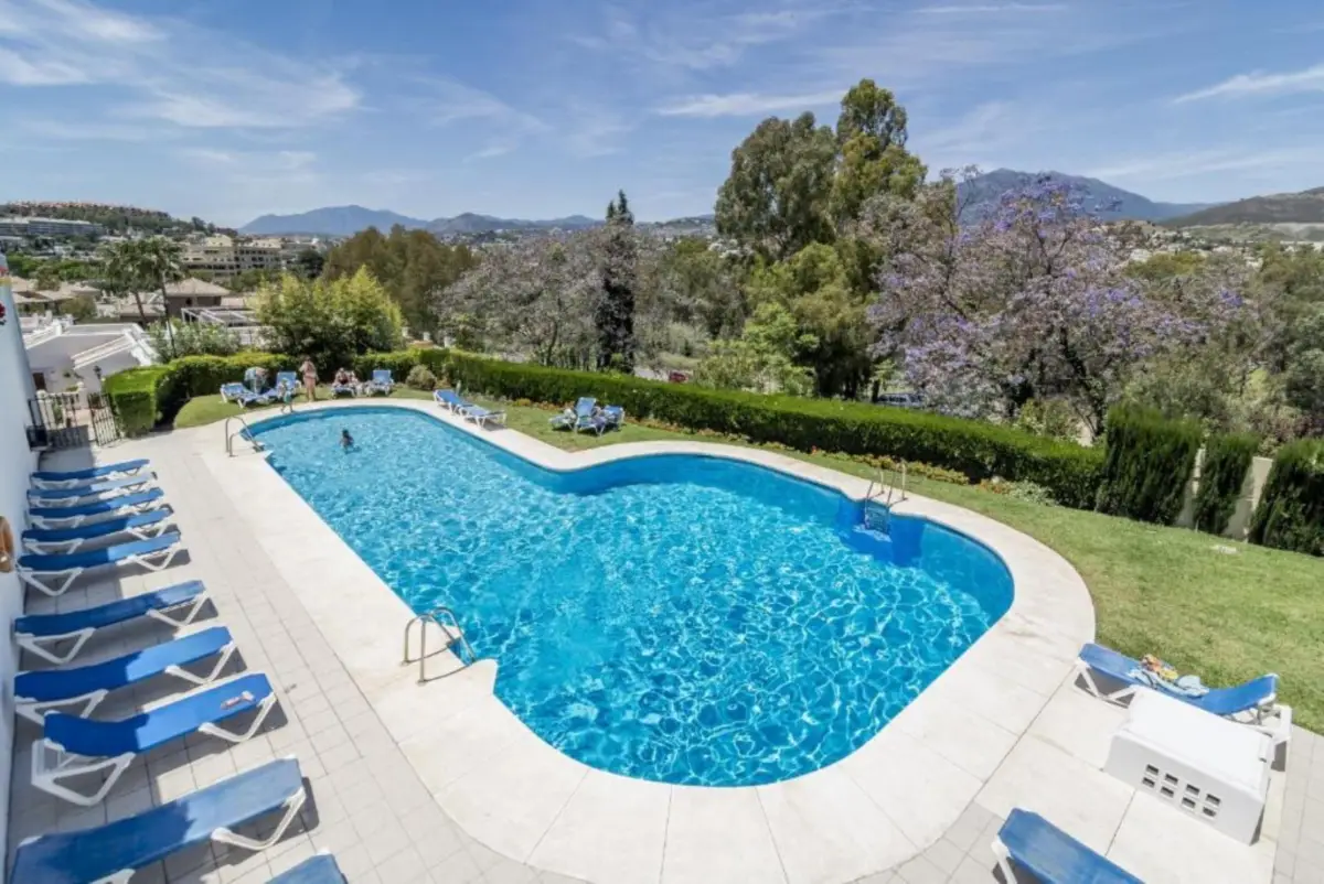 Haus Nueva Andalucía — 1