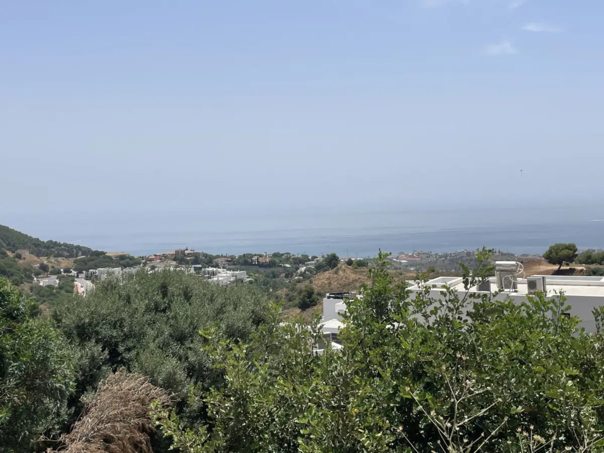 Plot Mijas — 1