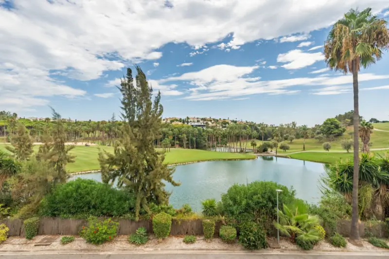 Elegant semi-detached home of 241 m², located in t... — Costa del Sol · Benalmadena Pueblo