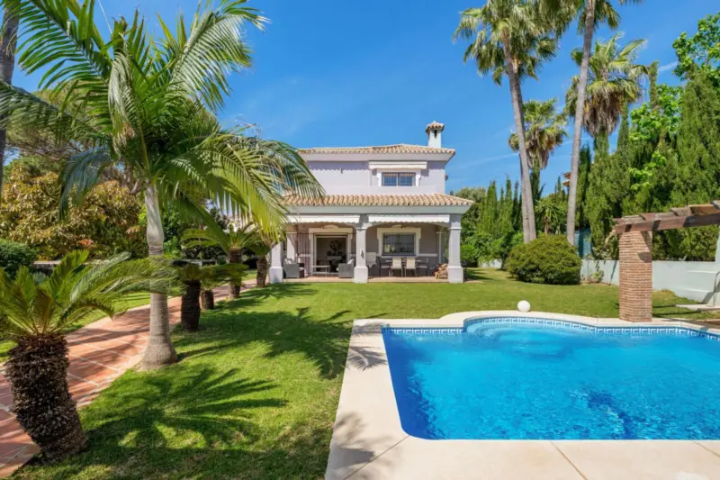Property — Costa del Sol · Estepona