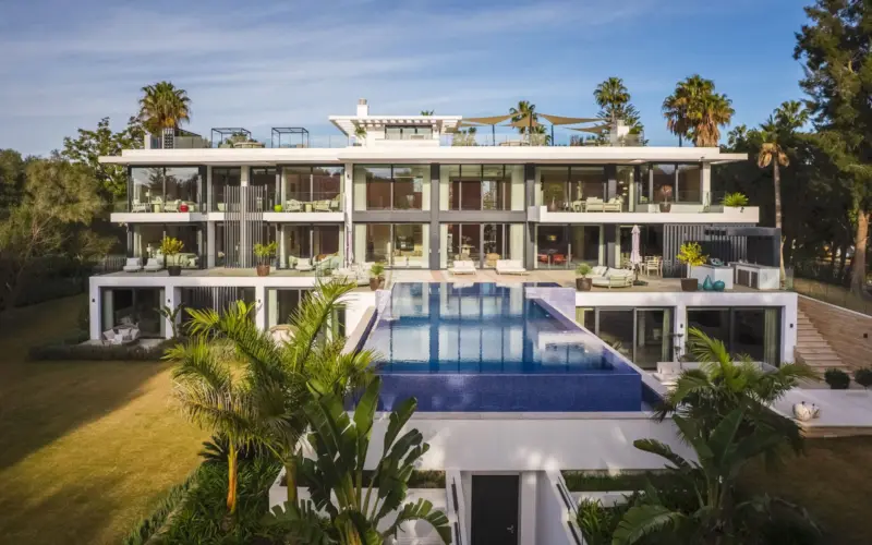 Property — Costa del Sol · Sotogrande Costa