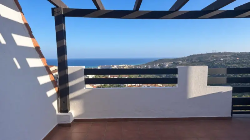 Bright and Spacious 128 m² Duplex Apartment – Vist... — Costa del Sol · La Duquesa