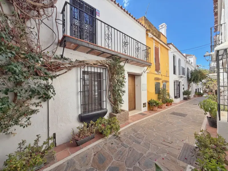 Property — Costa del Sol · Marbella