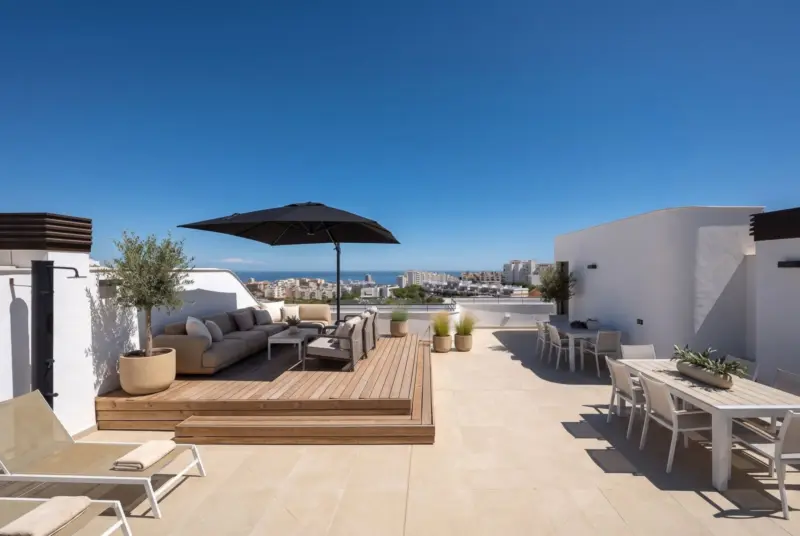 Stunning 3-Bedroom Duplex Penthouse with Sea Views... — Costa del Sol · Estepona