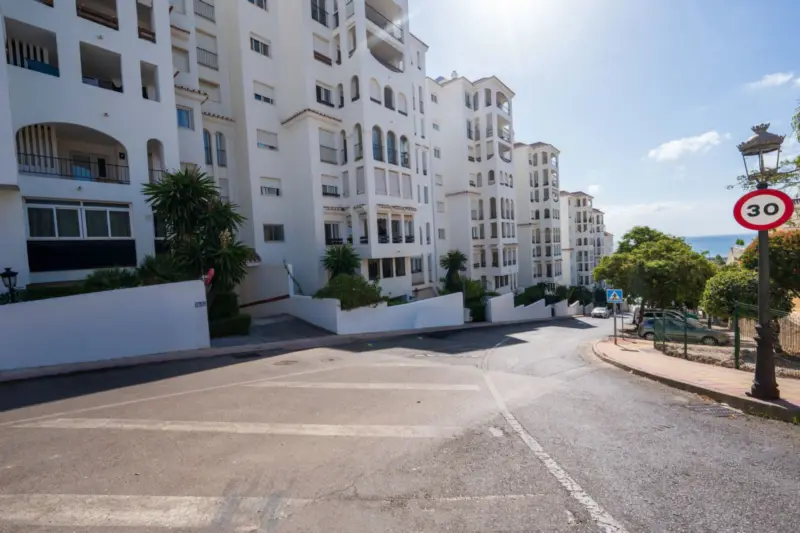 Ideally located walking distance to Estepona Marin... — Costa del Sol · Estepona