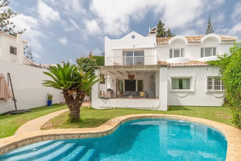 Enjoying a particularly private position within a... — Costa del Sol · Elviria