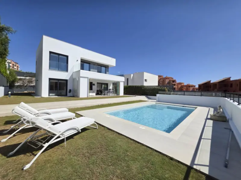 Property — Costa del Sol · La Duquesa