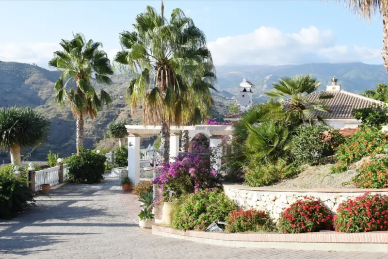 La Cima Estate – Two Villas, Panoramic Sea Views &... — Costa del Sol East · Cómpeta