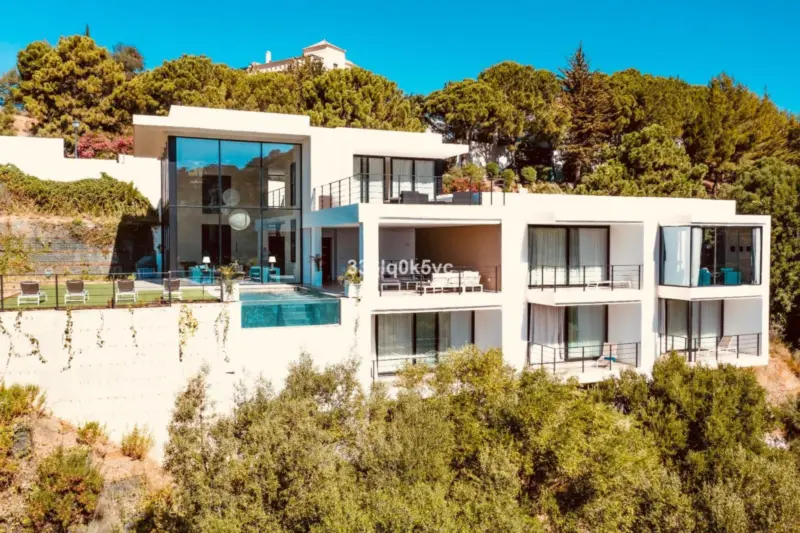 Property — Costa del Sol · Benahavís