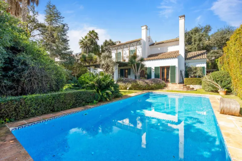Located in the sought-after B Zone of Sotogrande,... — Costa del Sol · Sotogrande Costa