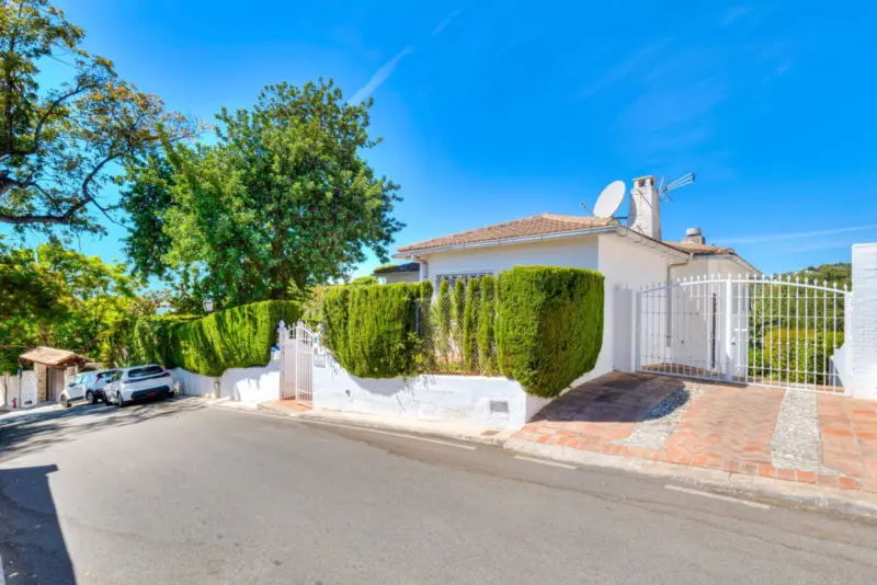 A magnificent detached villa situated in a highly... — Costa del Sol · Mijas