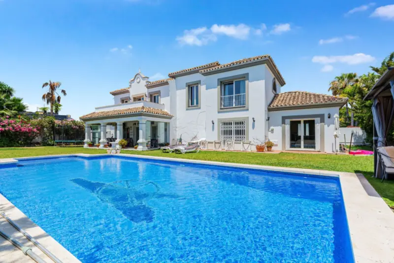 Property — Costa del Sol · Estepona