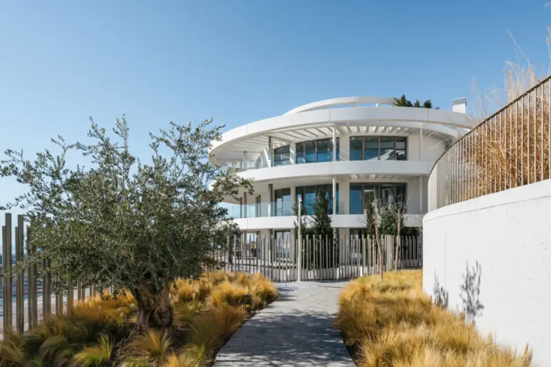 Discover this modern 3-bedroom ground floor apartm... — Costa del Sol · Benahavís