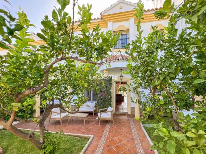 Property — Costa del Sol · Calahonda