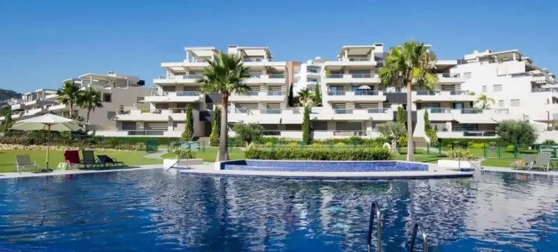 Splendid middle-floor apartment with 3 bedrooms an... — Costa del Sol · Benahavís