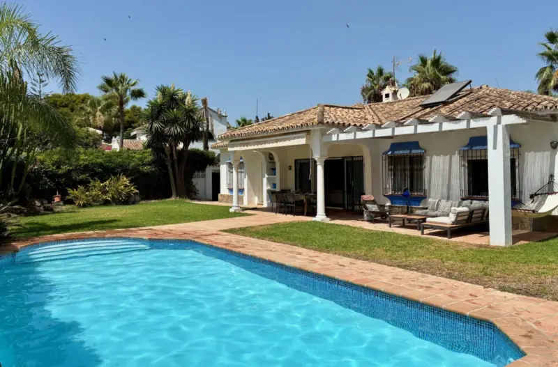 Property — Costa del Sol · Estepona