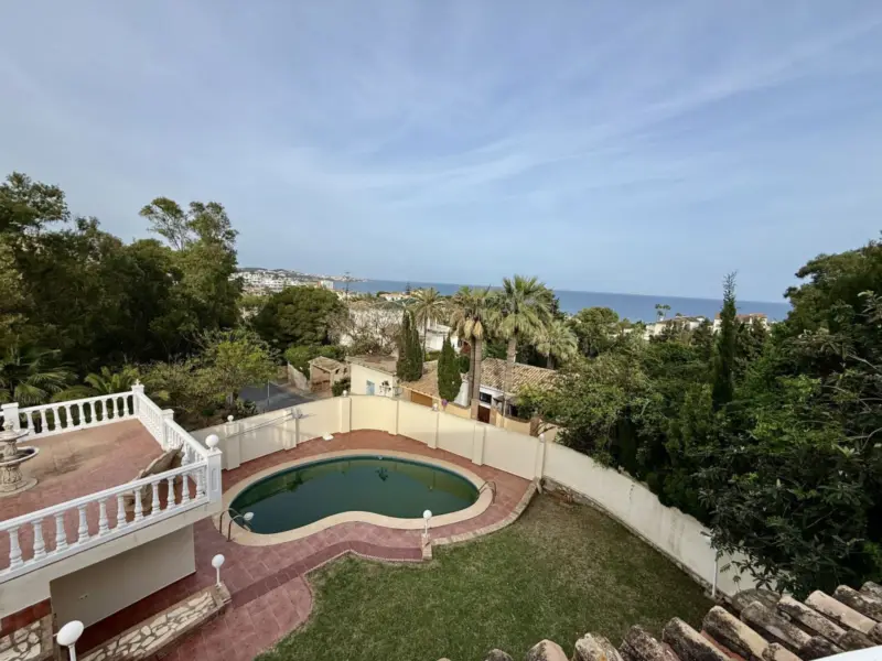 Magnificent detached villa located in one of the m... — Costa del Sol · Calahonda
