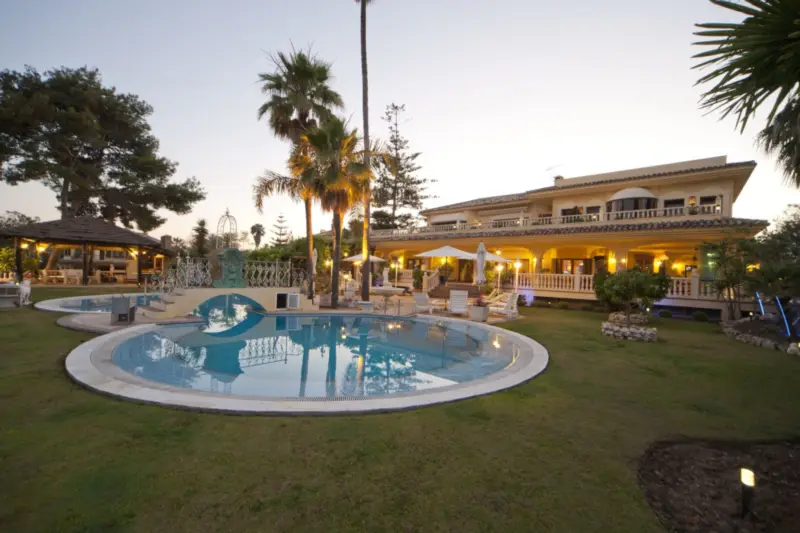 Property — Costa del Sol · Puerto Banús
