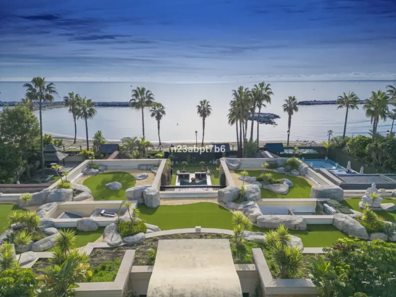 Property — Costa del Sol · Puerto Banús