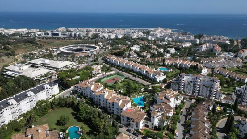 Fantastic, bright 2-Bedroom Apartment with Sea Vie... — Costa del Sol · Nueva Andalucía