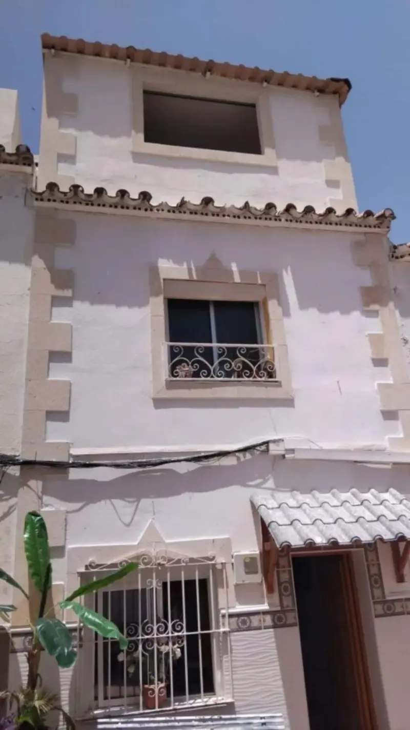 Townhouse, Estepona, Costa del Sol.
5 Bedrooms, 2... — Costa del Sol · Estepona