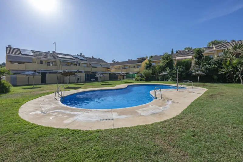 Discover this magnificent two-storey townhouse, lo... — Costa del Sol · Estepona