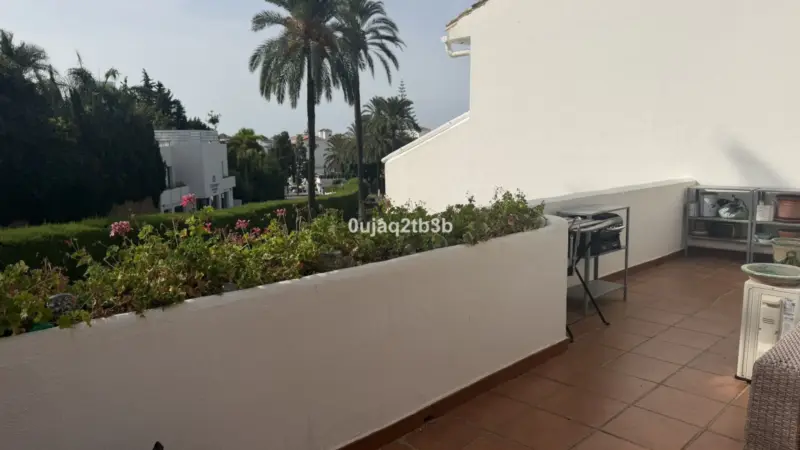 New to the market. Exclusive 2-bedroom apartment w... — Costa del Sol · Nueva Andalucía