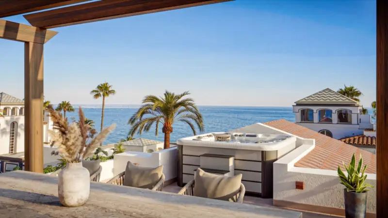 Beachfront Duplex Penthouse in the prestigious Dom... — Costa del Sol · New Golden Mile