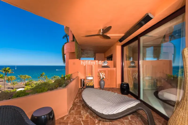 Discover luxury living in this fantastic 2-bedroom... — Costa del Sol · Estepona