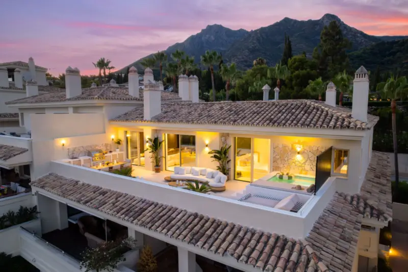 Fully renovated penthouse for sale in Condado de S... — Costa del Sol · The Golden Mile