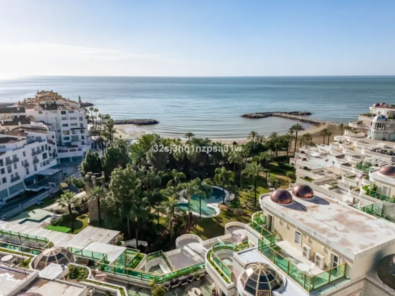 Superb modern apartment - front line beach - Puert... — Costa del Sol · Marbella