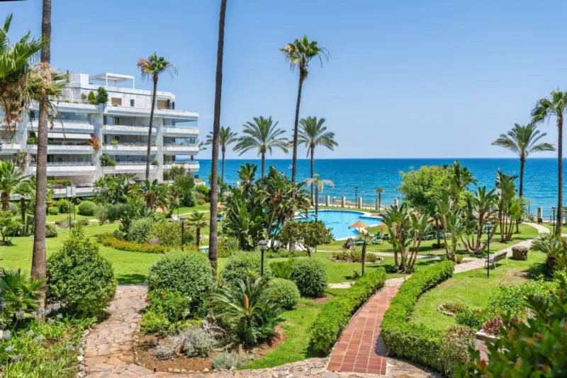 Frontline Beach Apartment – Playa Esmeralda, Marbe... — Costa del Sol · Marbella