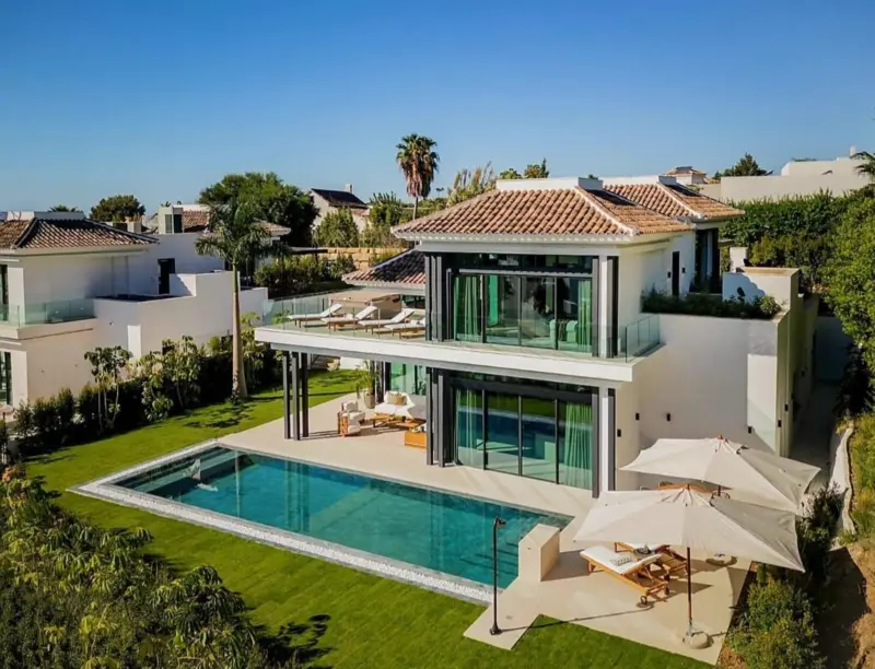 Nestled in the esteemed enclave of the Marbella Go... — Costa del Sol · The Golden Mile