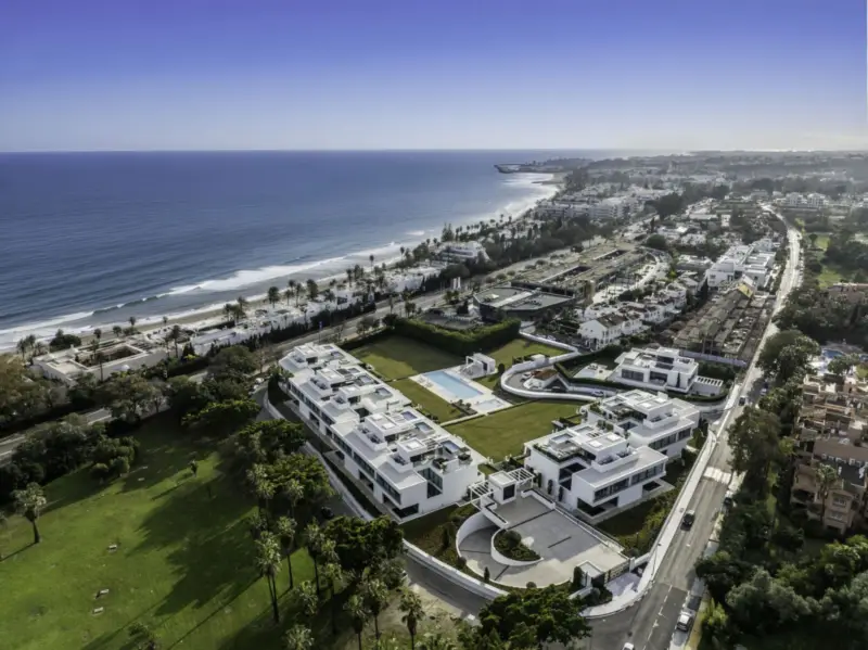 A contemporary four-level villa within the exclusi... — Costa del Sol · The Golden Mile