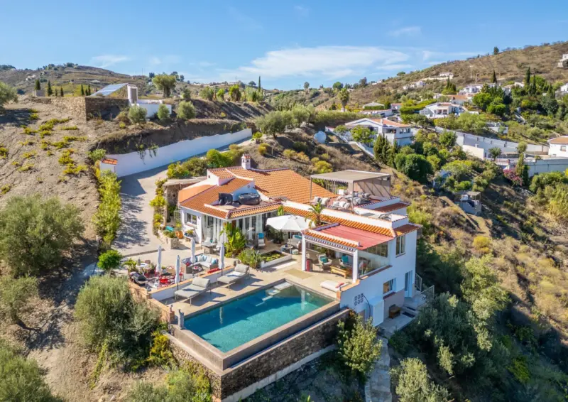 Unique and luxurious country property in Cómpeta w... — Costa del Sol East · Cómpeta