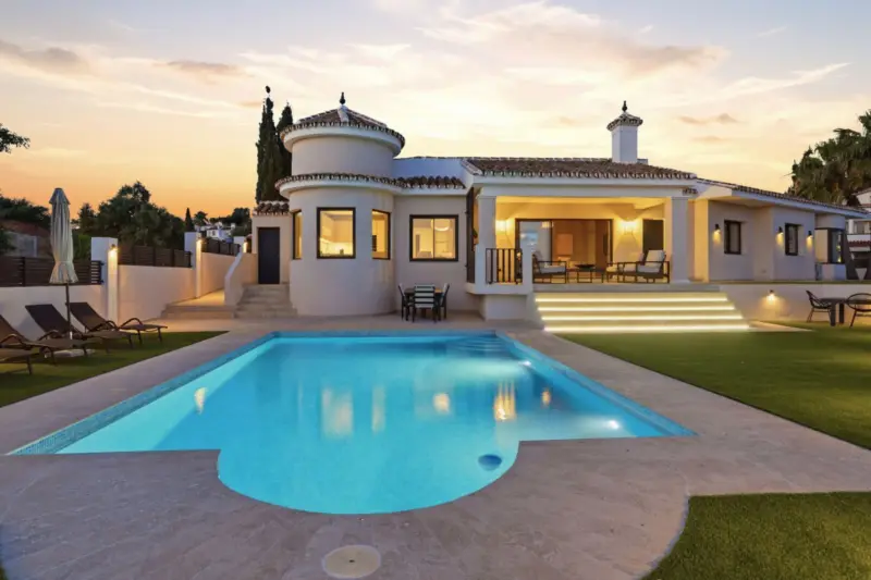 Located in the desirable villa area of El Chaparra... — Costa del Sol · El Chaparral