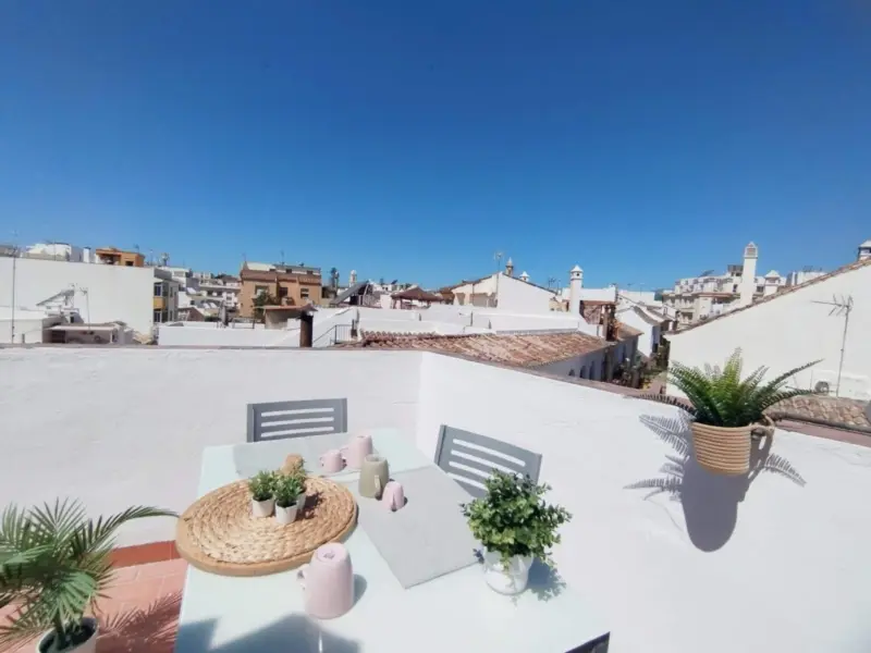 Bright 2-Bedroom Townhouse in the Heart of Estepon... — Costa del Sol · Estepona