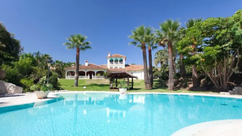 Fantastic opportunity to adquire a villa located w... — Costa del Sol · Cerros del Aguila