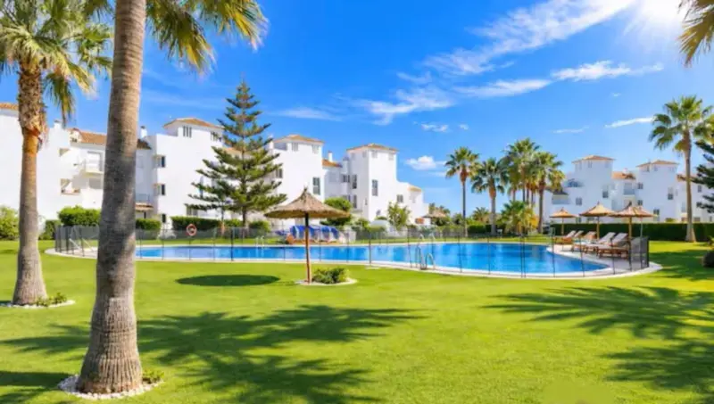Beautiful flat in Los Hidalgos/El Castillo with a... — Costa del Sol · Manilva