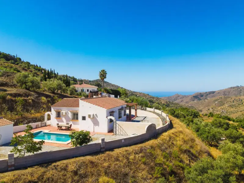 Elegant Country Villa with Pool, Extensive Grounds... — Costa del Sol East · Cómpeta
