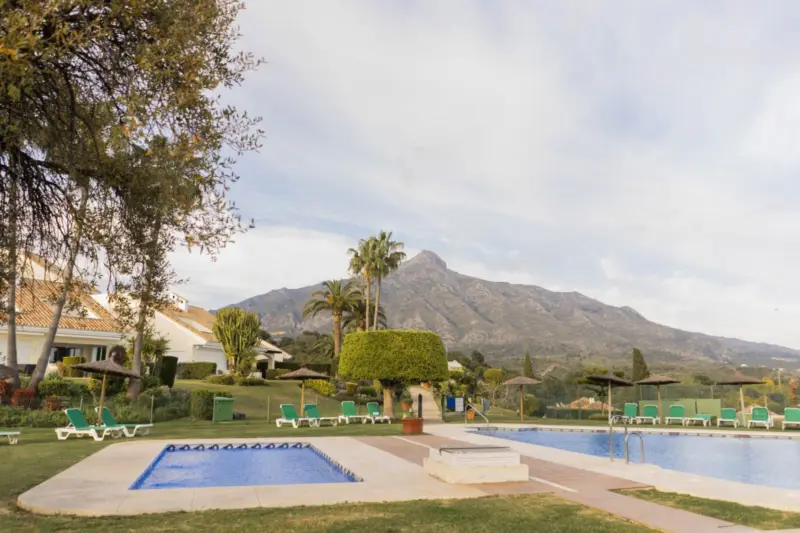 Discover this elegant, fully renovated west-facing... — Costa del Sol · Nueva Andalucía