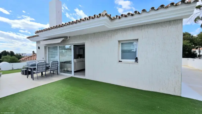 JUST ON THE MARKET..INVESTMENT OPPORTUNITY. LOWER... — Costa del Sol · Riviera del Sol