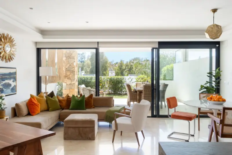 This spacious and light-filled 3-bedroom, 3-bathro... — Costa del Sol · The Golden Mile