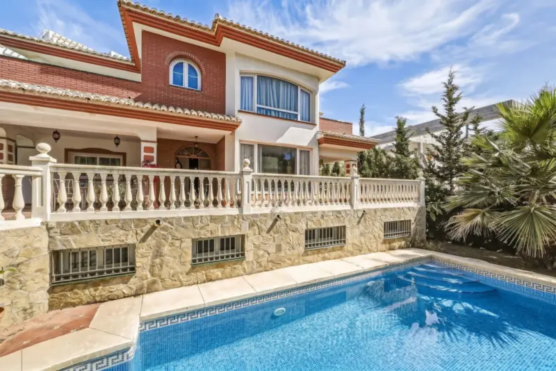 Detached villa in Benalmádena, just minutes from t... — Costa del Sol · Benalmádena