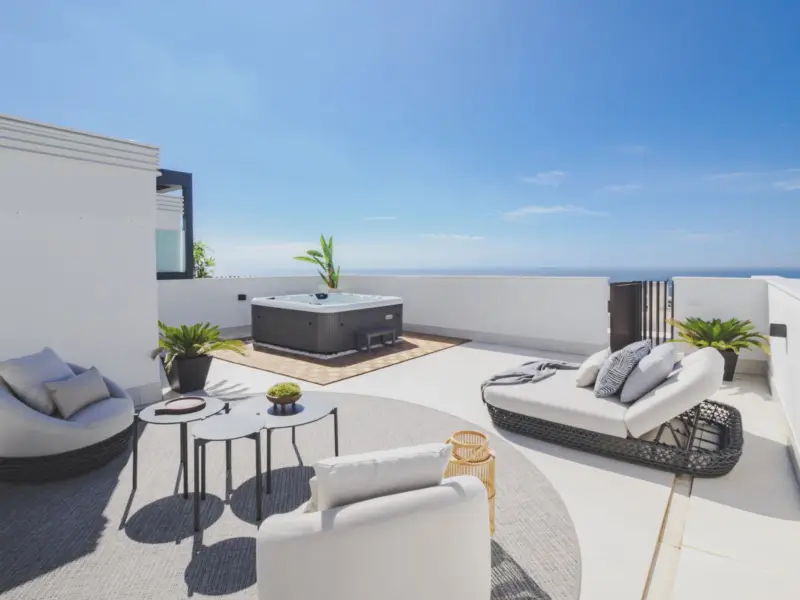 Property — Costa del Sol · Higueron