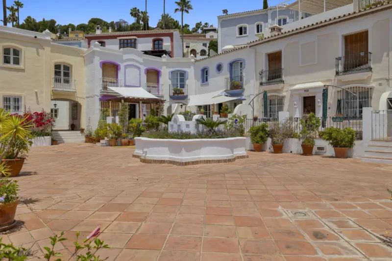Property — Costa del Sol · Benahavís
